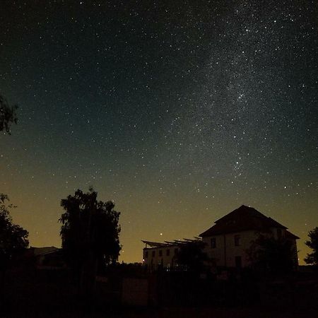Jeleni Farma Jecmeniste Otel Vrbovec Dış mekan fotoğraf